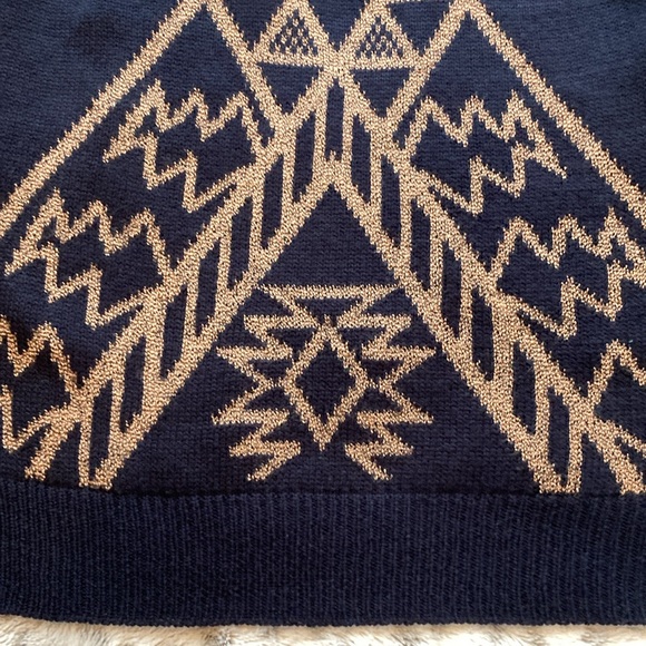 Pink Owl sweater. Size Small. - Picture 7 of 11